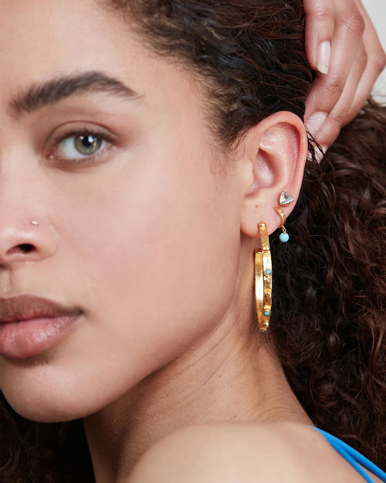 Hoop earrings with blue stones